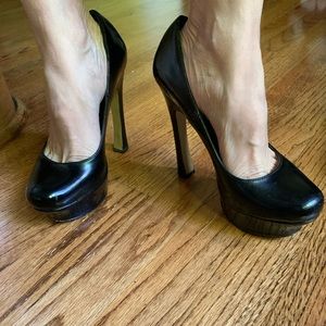 Zigi Soho Black Platform Heels